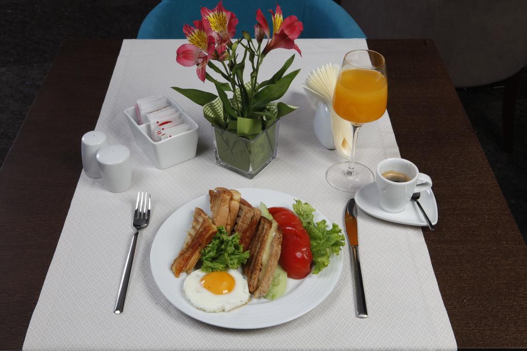 Viko Boutique Apart Hotel Sofia Luaran gambar